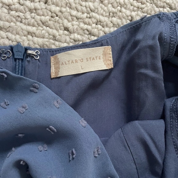 New Altar’d State Romper Dress Size Large Blue Lined Dots Flutter Sleeves - Picture 7 of 9